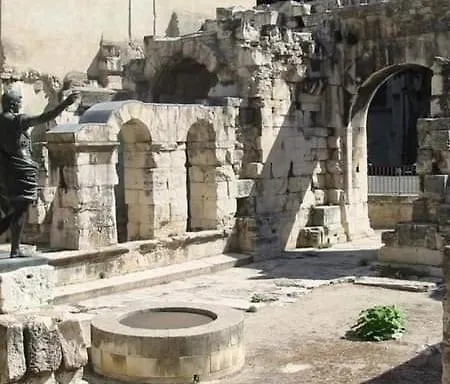 Large Near Train Station, Very Appartement *